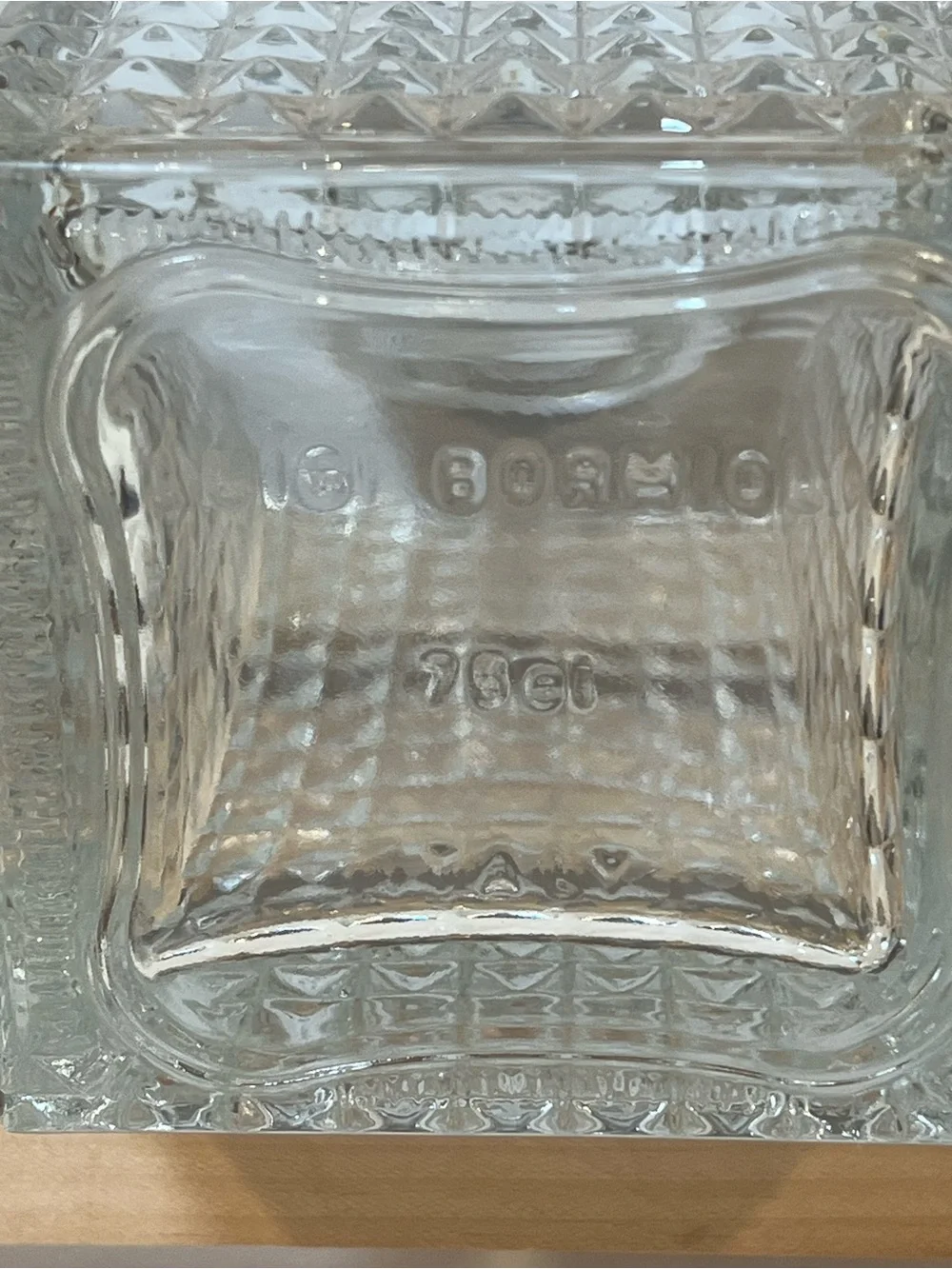 Luigi Bormioli Mixology 26.5 oz Elixir Decanter w Mismatched Flame Stopper